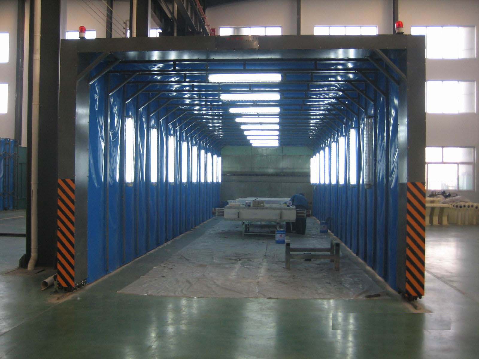 移动式喷漆房1 移动式喷漆房1